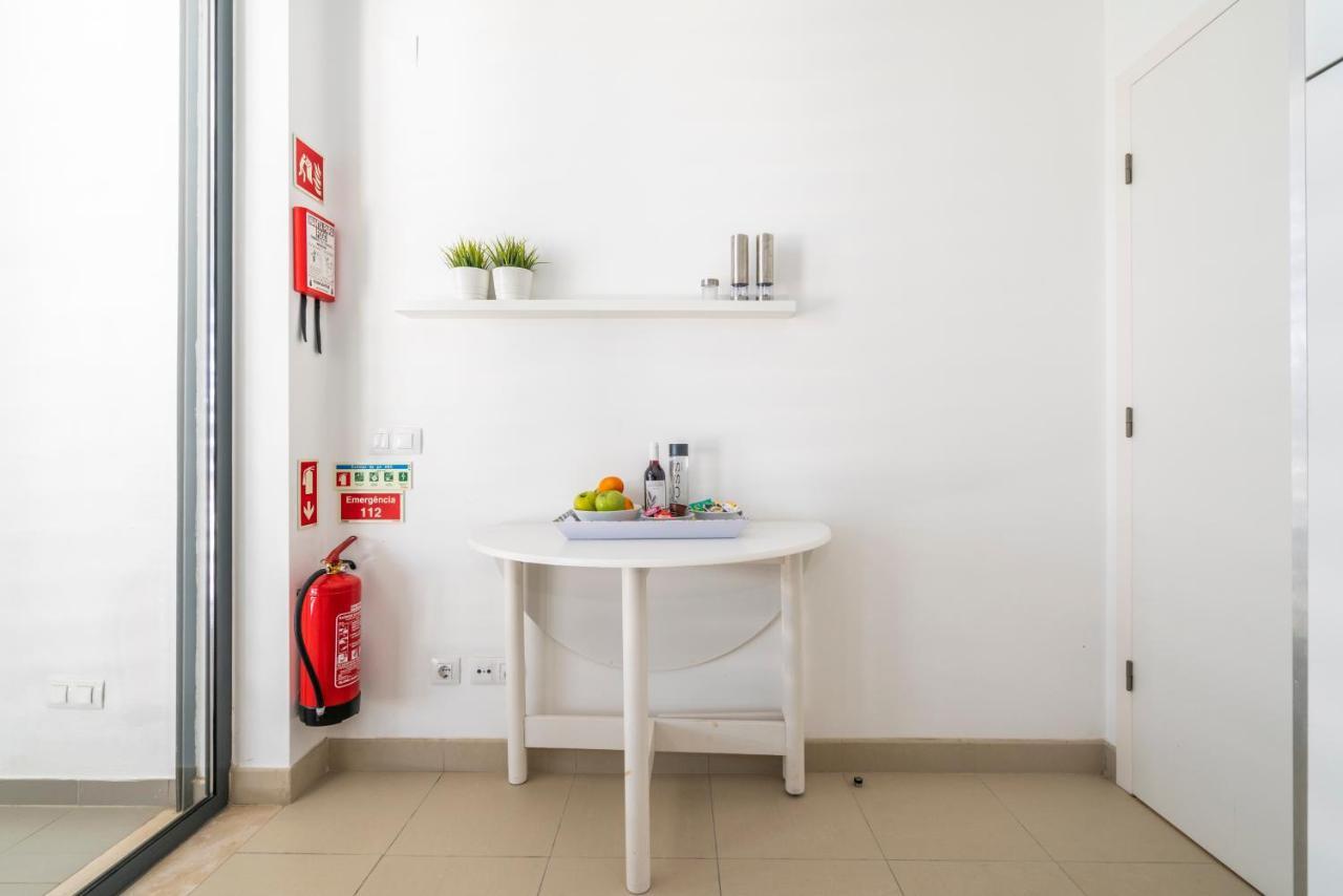 Bright & Spacious 2 Bed Flat 2 Bath W Garage In Lagos Marina Εξωτερικό φωτογραφία